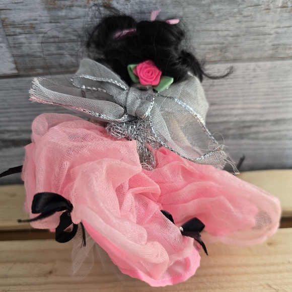 Creepy Eerie Porcelain Goth Doll Halloween - Picture 5 of 8